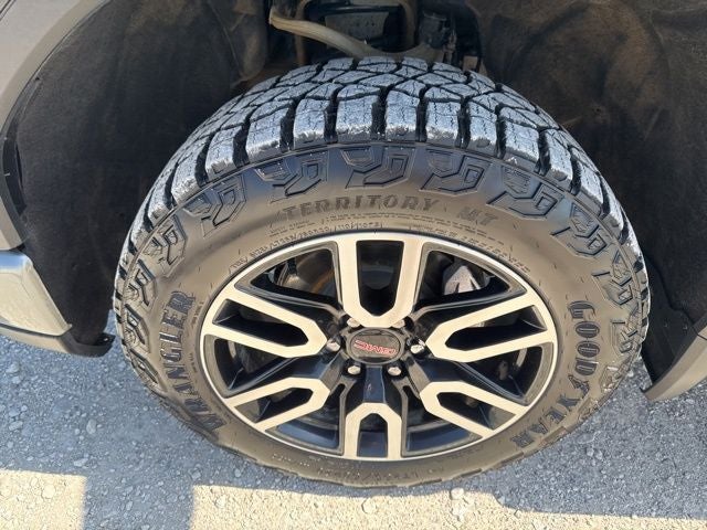 2023 GMC Sierra 1500 AT4