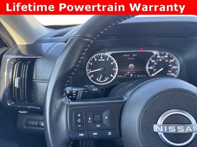 2024 Nissan Pathfinder SV