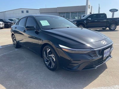 2024 Hyundai Elantra Limited