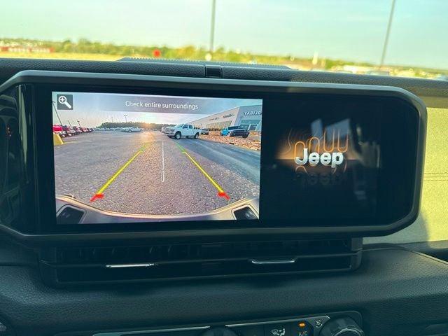 2024 Jeep Gladiator Sport