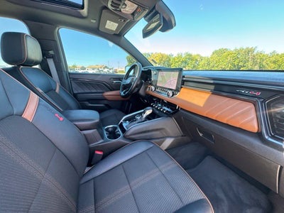 2024 GMC Canyon 4WD AT4