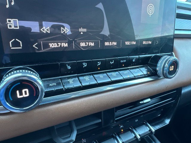 2024 GMC Canyon 4WD AT4