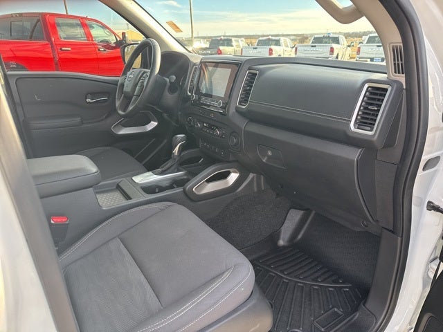 2023 Nissan Frontier Crew Cab SV 4x4