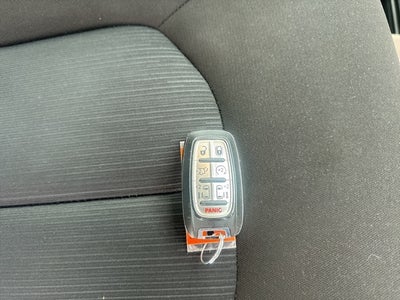 2024 Chrysler Voyager LX