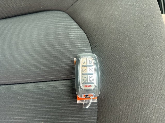 2024 Chrysler Voyager LX