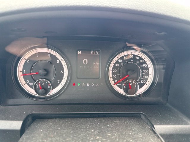 2018 RAM 2500 Tradesman Crew Cab 4x4 6'4' Box