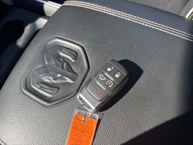 2024 RAM 2500 Laramie Crew Cab 4x4 6'4' Box