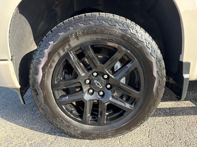 2026 Chevrolet Silverado 1500 4WD Crew Cab Short Bed Custom
